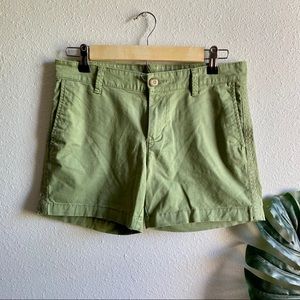 Gap Green Girlfriend 5 inch shorts